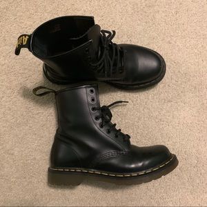 Dr martens modern classic smooth